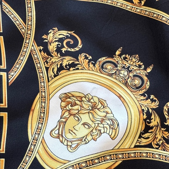Versace Black and Gold Baroque Shorts - Picture 5 of 7